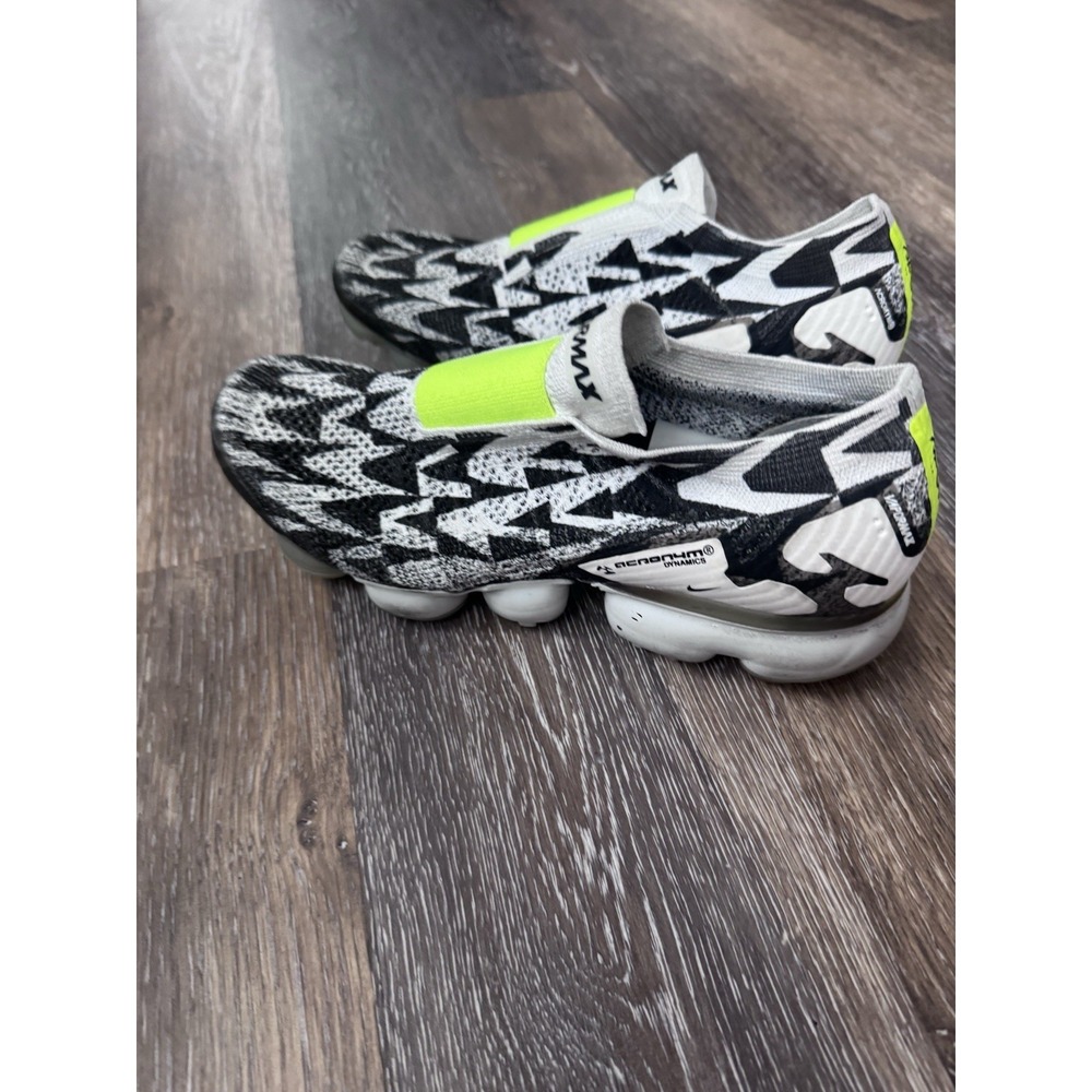 Nike Air Vapormax Flyknit Moc 2 Acronym sz 8 Light Bone White Volt AQ0996-001
